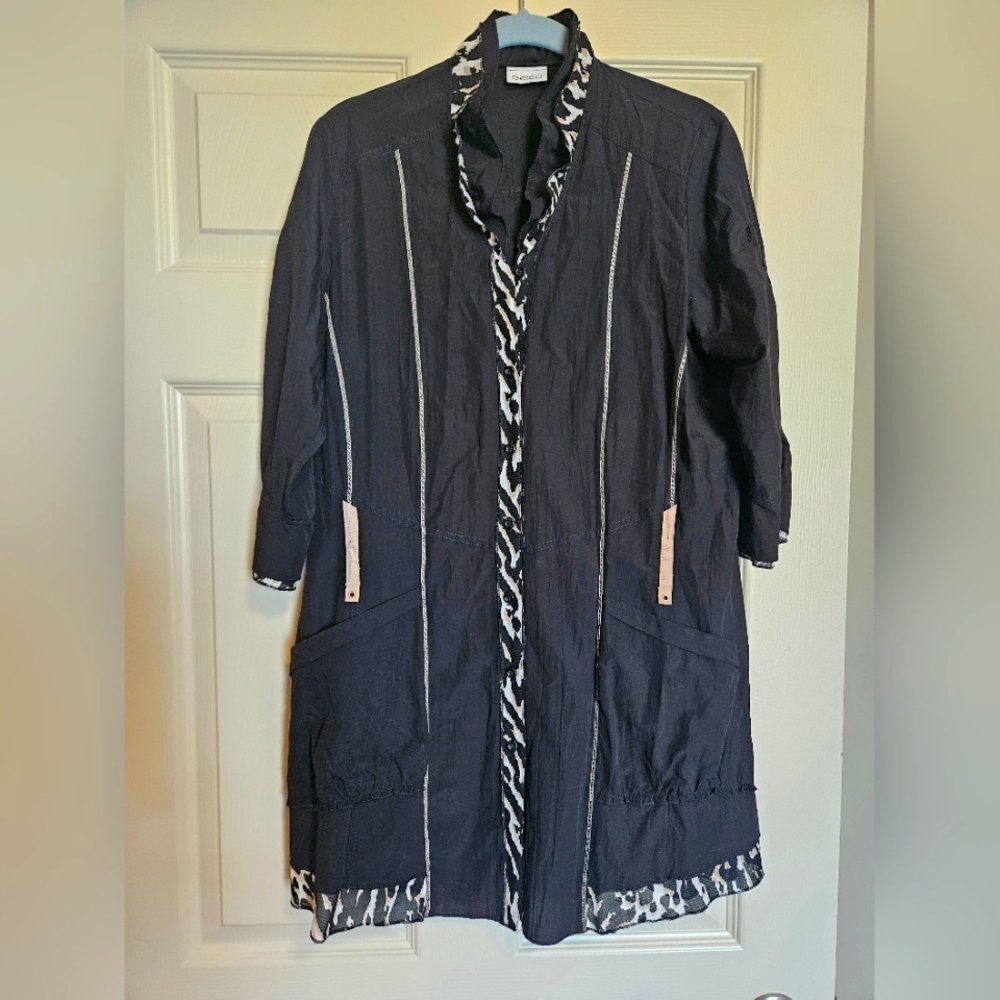 Gelco Animal Detailed Tunic Size 8